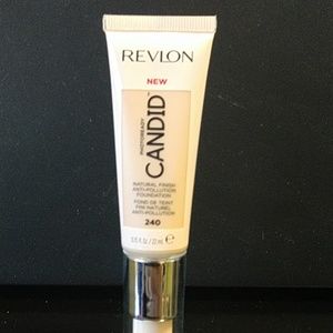 Revlon Candid Foundation